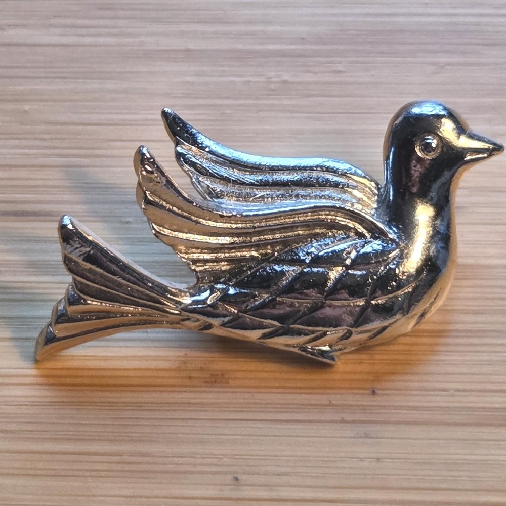 Vintage Signed ORA Textured Silver Tone Dove Bird‎ Peace Wing Brooch Pin